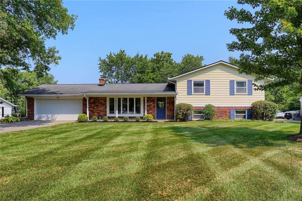 7853 Wawasee Drive - Photo 1