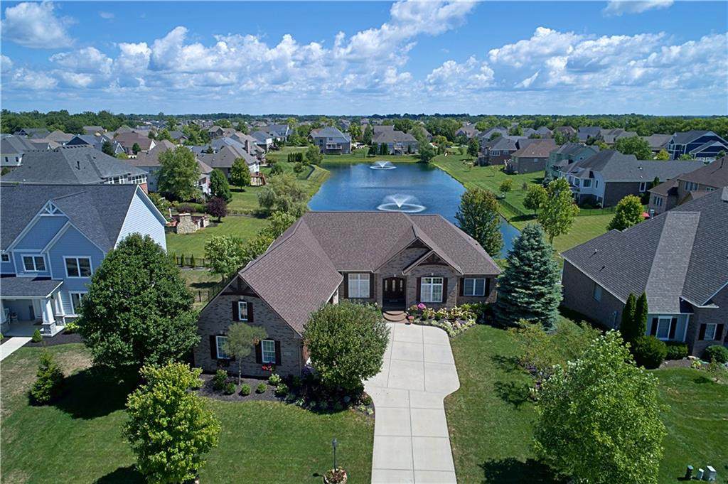 16623 Holly Oak Drive - Photo 1