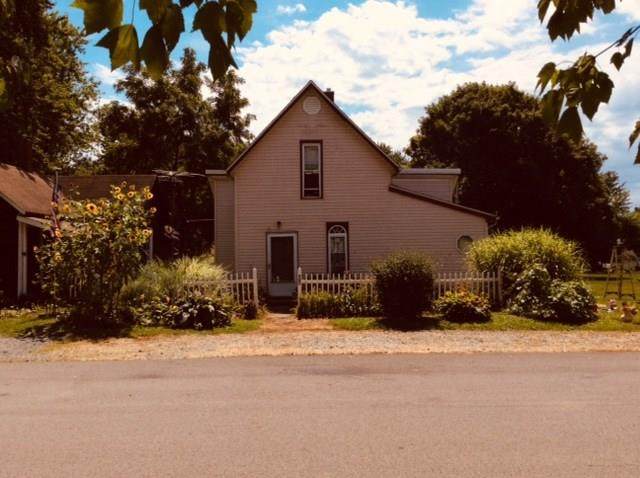 207 Union Street - Photo 1