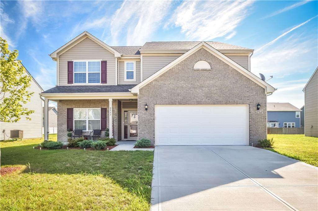 2557 Apple Tree Lane - Photo 1