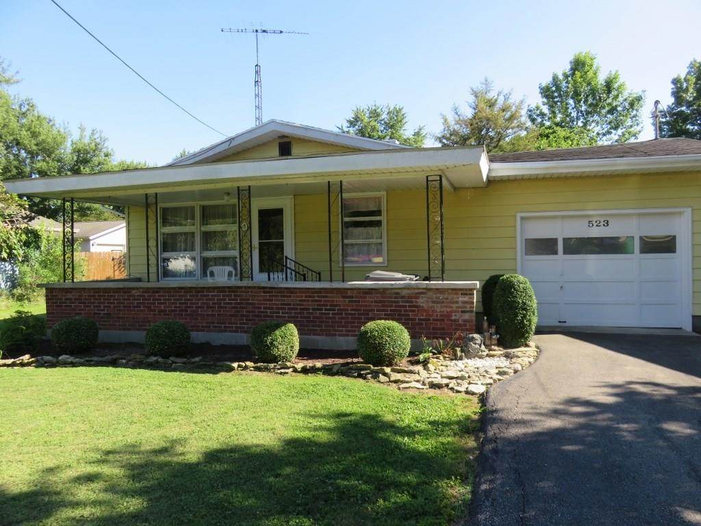 523 Washington Street - Photo 1
