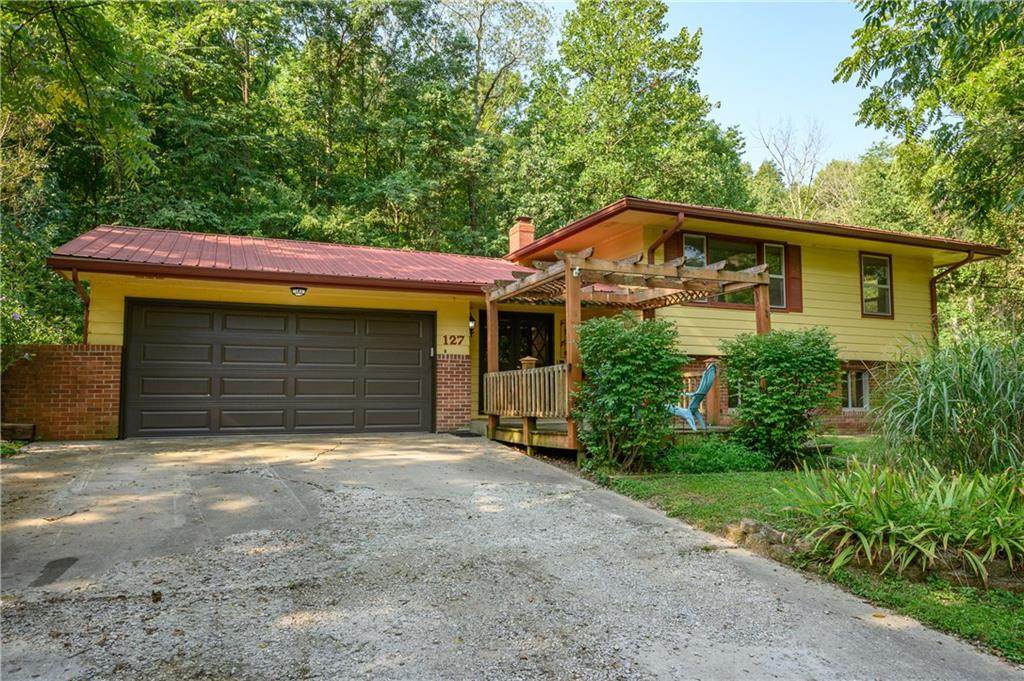 127 Dogwood Drive - Photo 1
