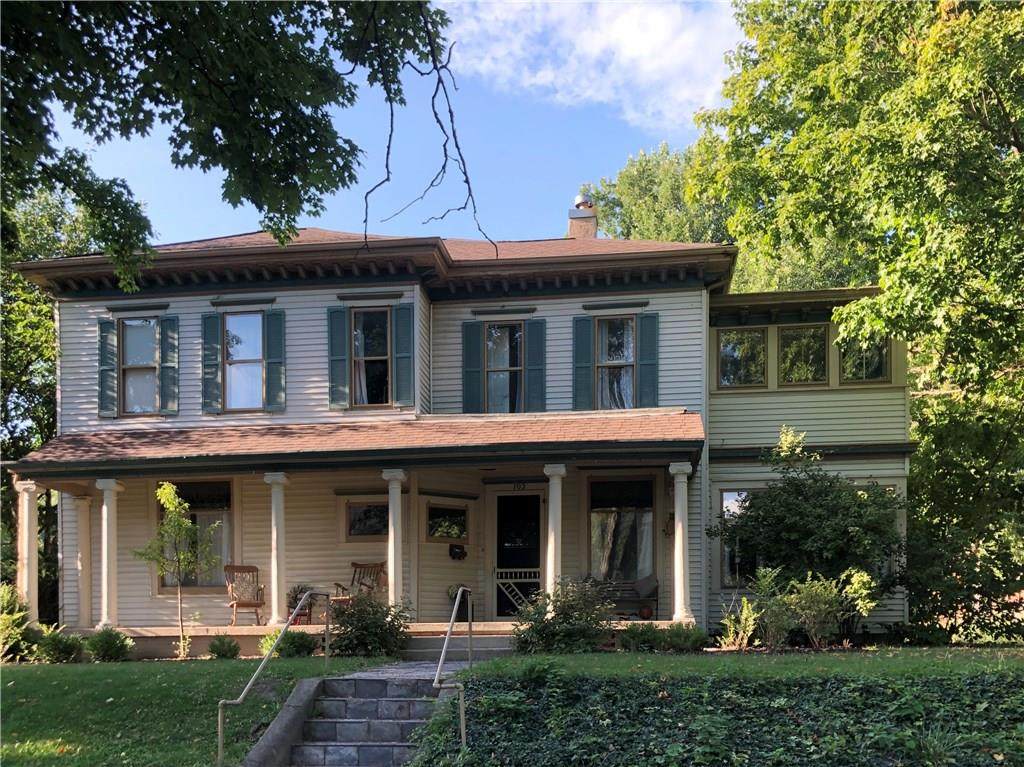 702 Main Street - Photo 1