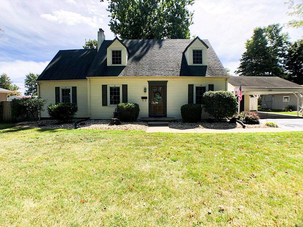 1505 Laurel Drive - Photo 1