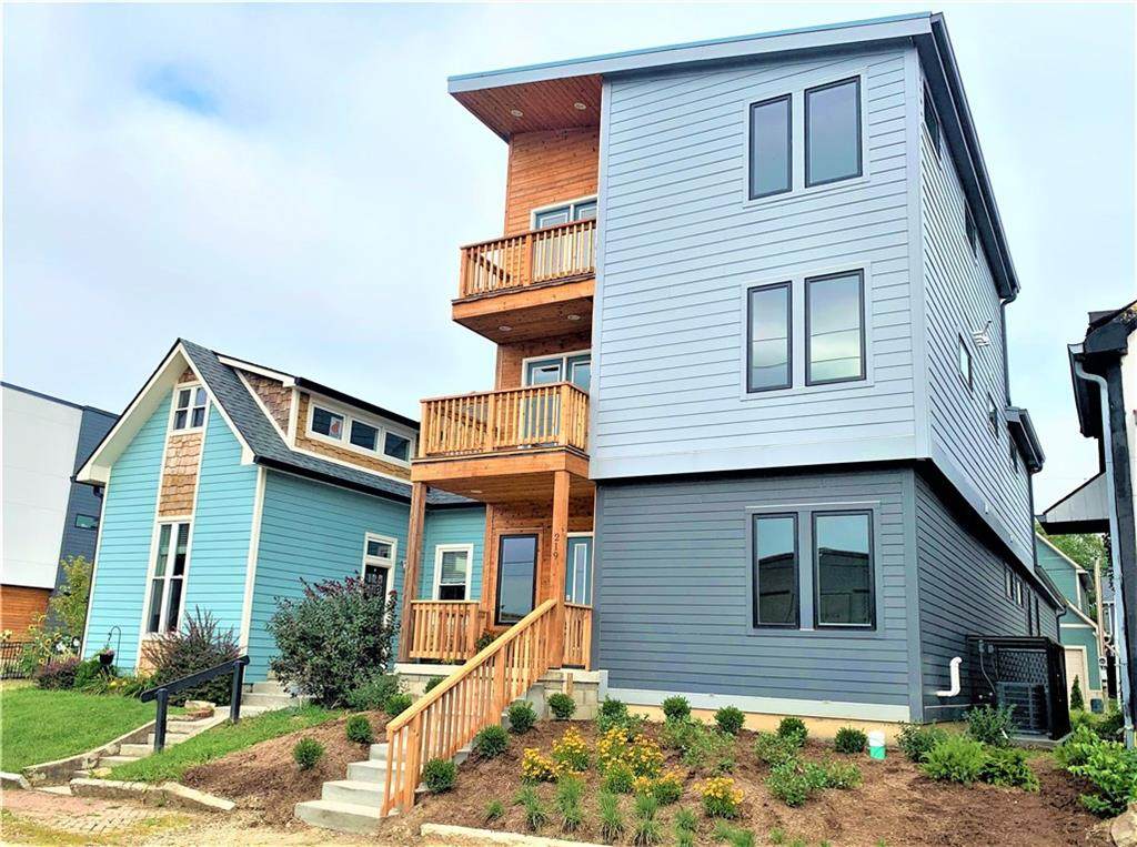 219 Dickson Street - Photo 1