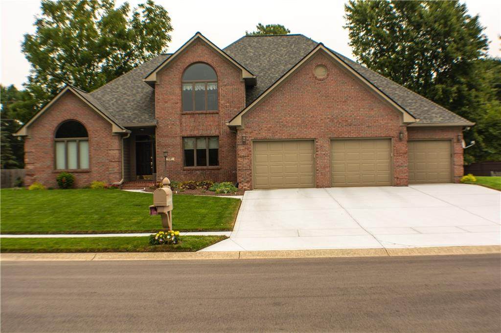 1581 Forest Commons Drive - Photo 1