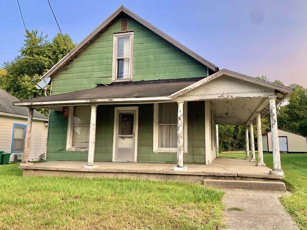 612 Spring Street - Photo 1