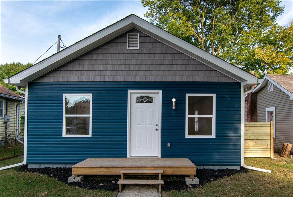 151 Gladstone Avenue - Photo 1