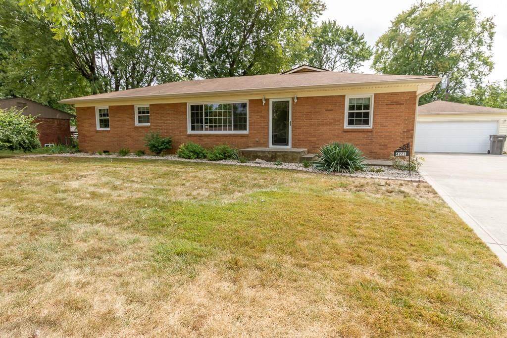4221 Fairhope Drive - Photo 1