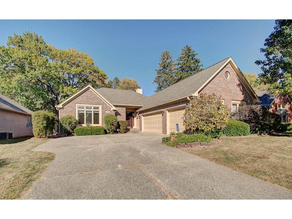 7336 Pymbroke Drive - Photo 1