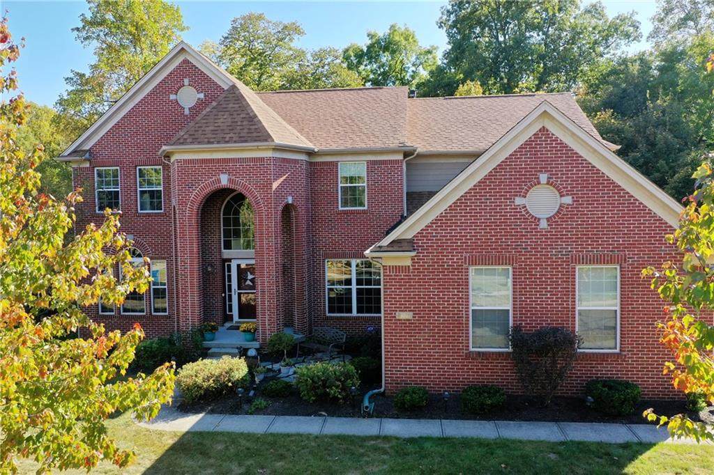 8228 Belcrest Court - Photo 1