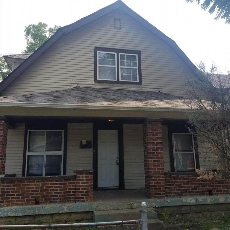 945 Oxford Street - Photo 1
