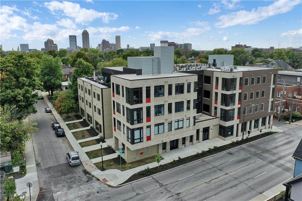 319 16th Street - Photo 1