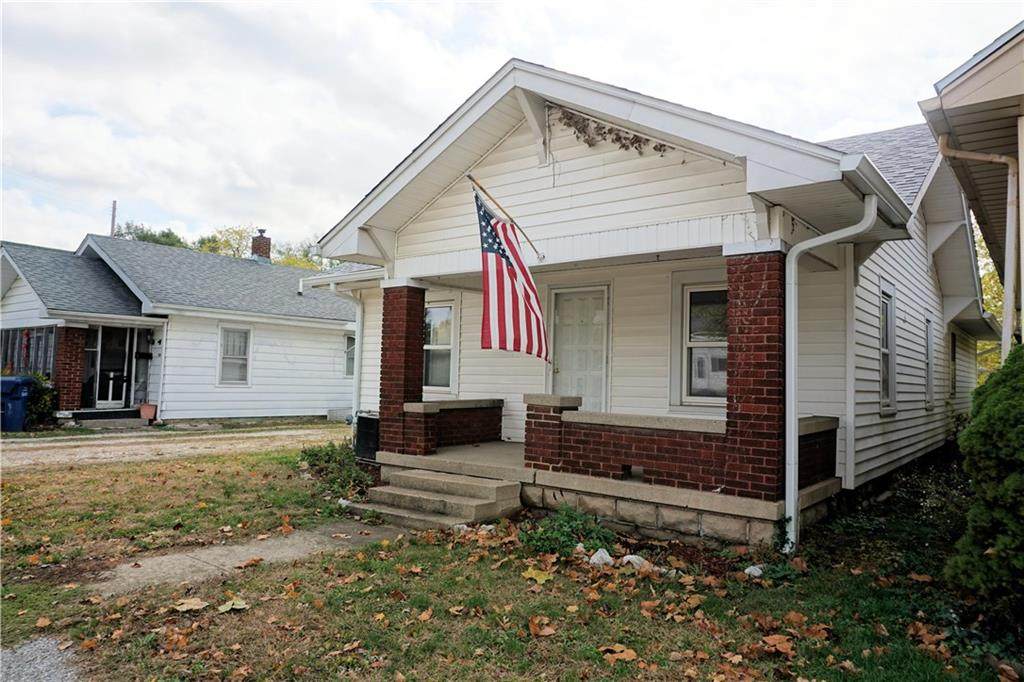 1909 Hulman Street - Photo 1