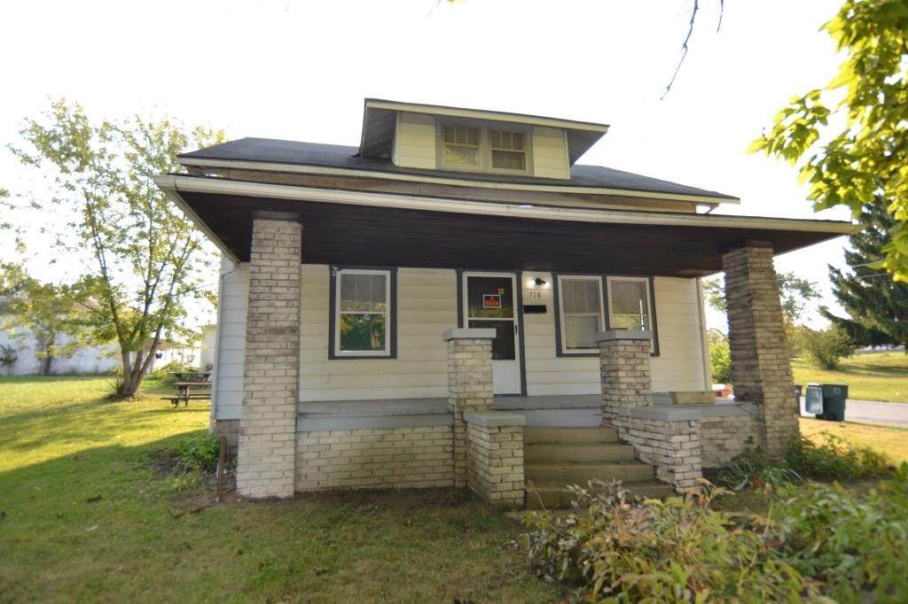718 Brotherton Street - Photo 1