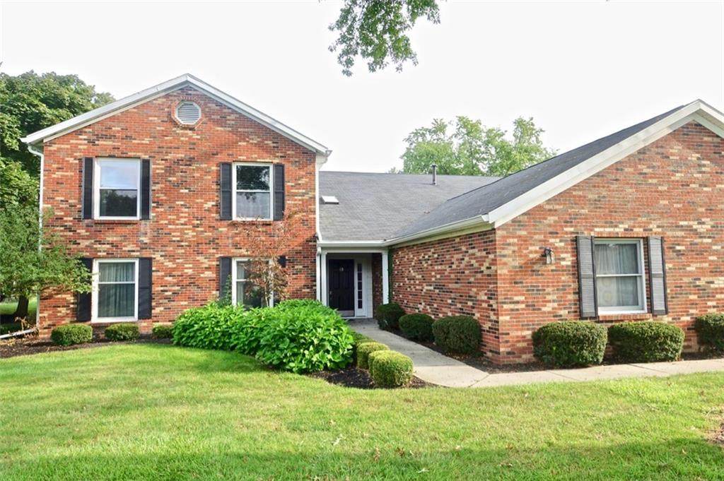 4501 Wheeling Avenue - Photo 1