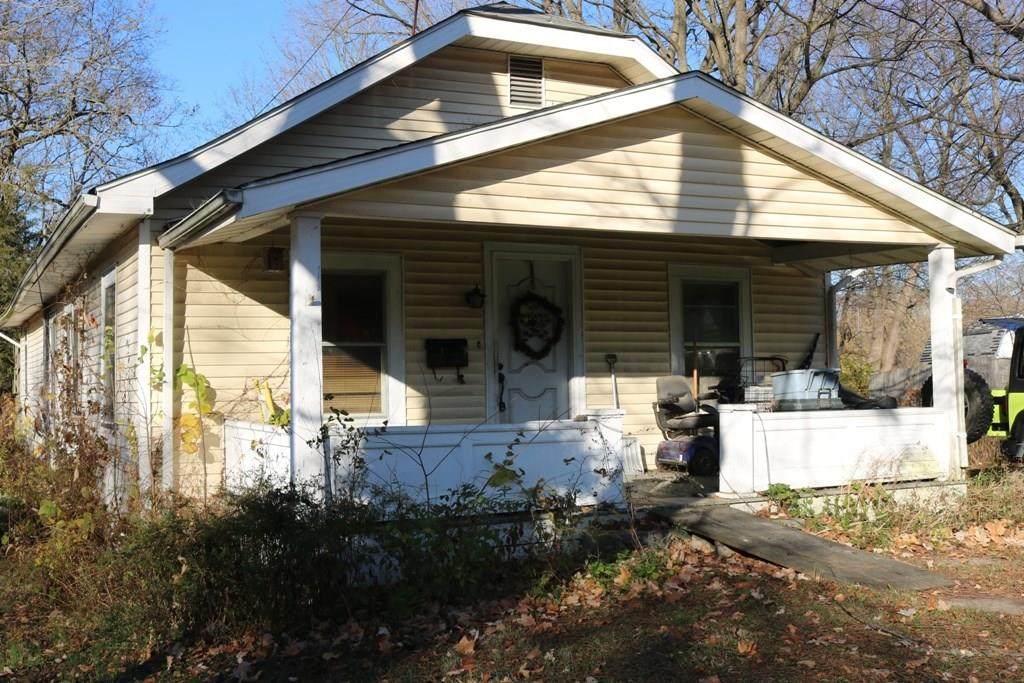 1009 Elm Street - Photo 1