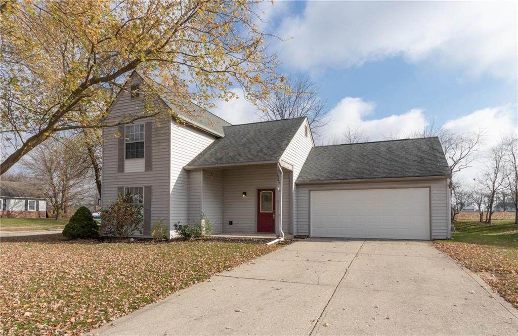 3927 Tamara Way - Photo 1