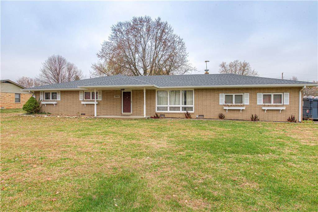 1905 Southwoods Road - Photo 1