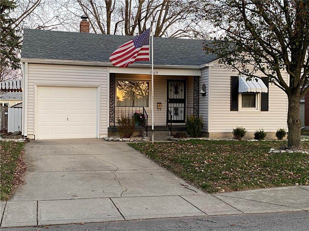1909 Patton Drive - Photo 1