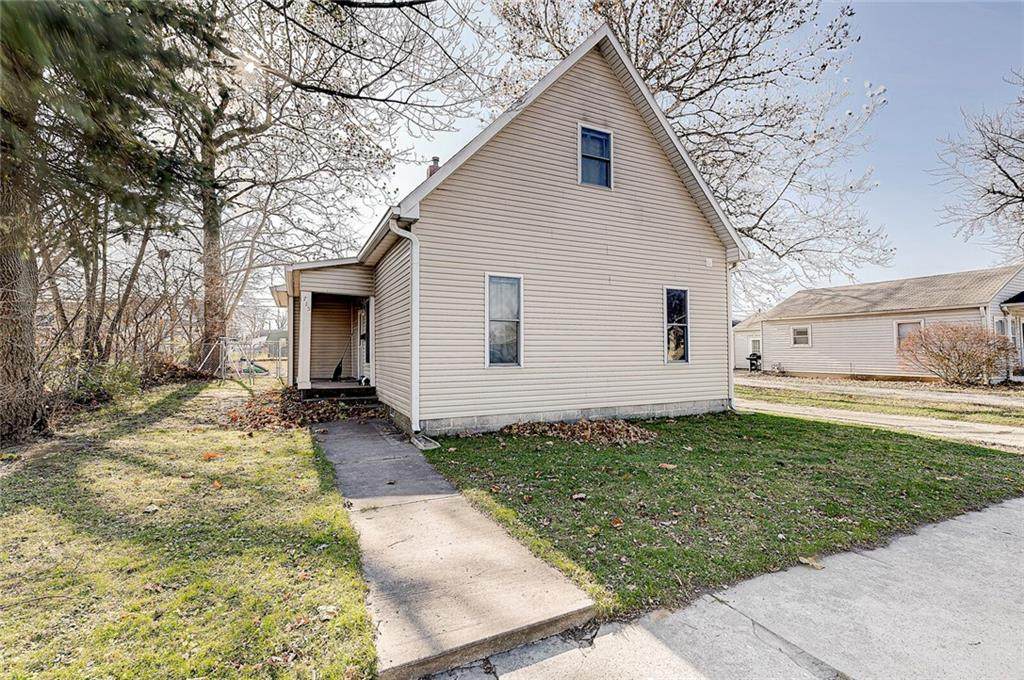 715 Powell St - Photo 1