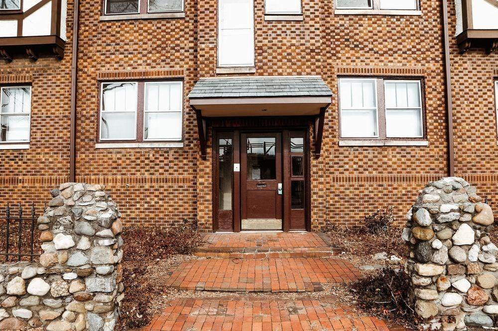 708 11th Street - Photo 1