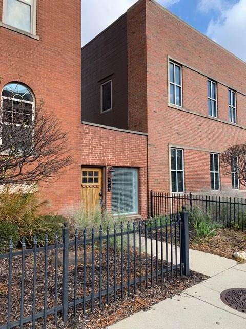 406 New York Street - Photo 1