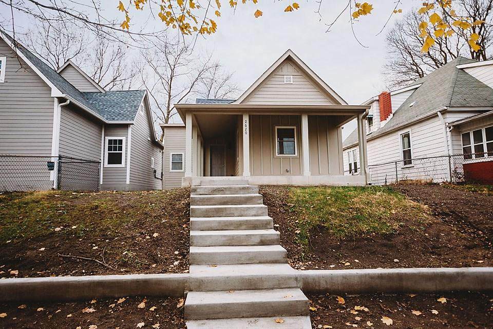 2620 Boulevard Place - Photo 1