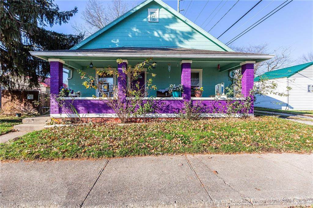 140 St Clair Street - Photo 1