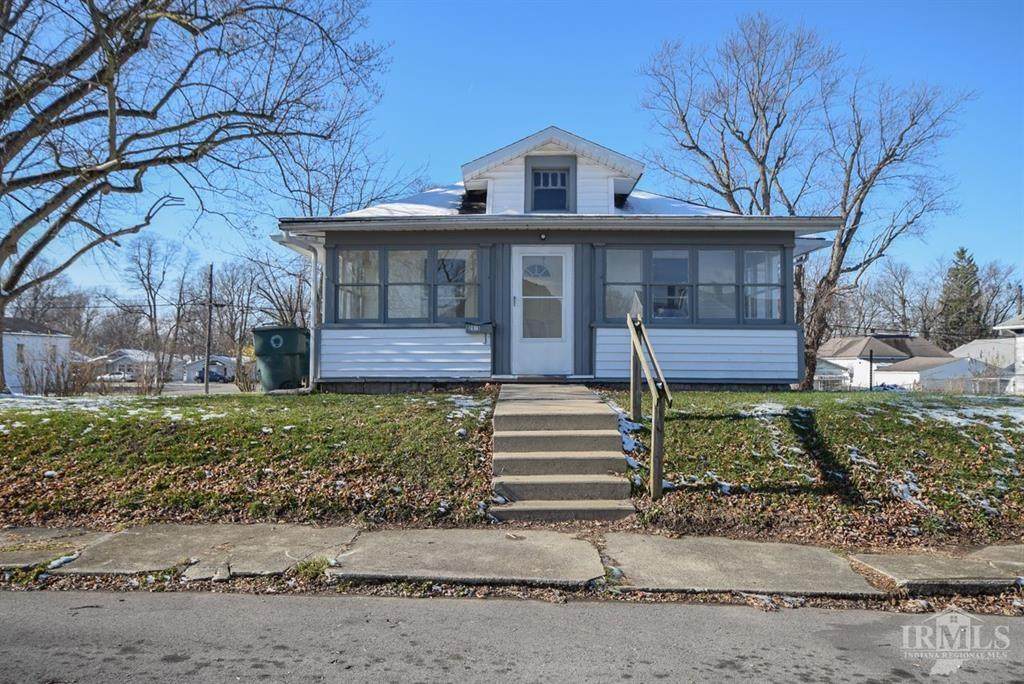 2919 Elm Street - Photo 1