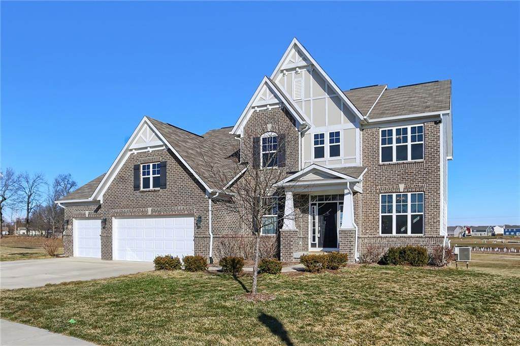1236 Colinbrook Circle - Photo 1