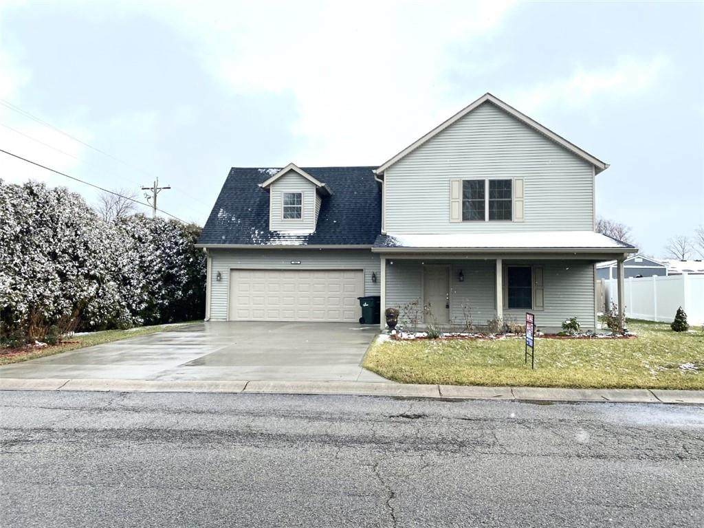 902 Creek Drive - Photo 1