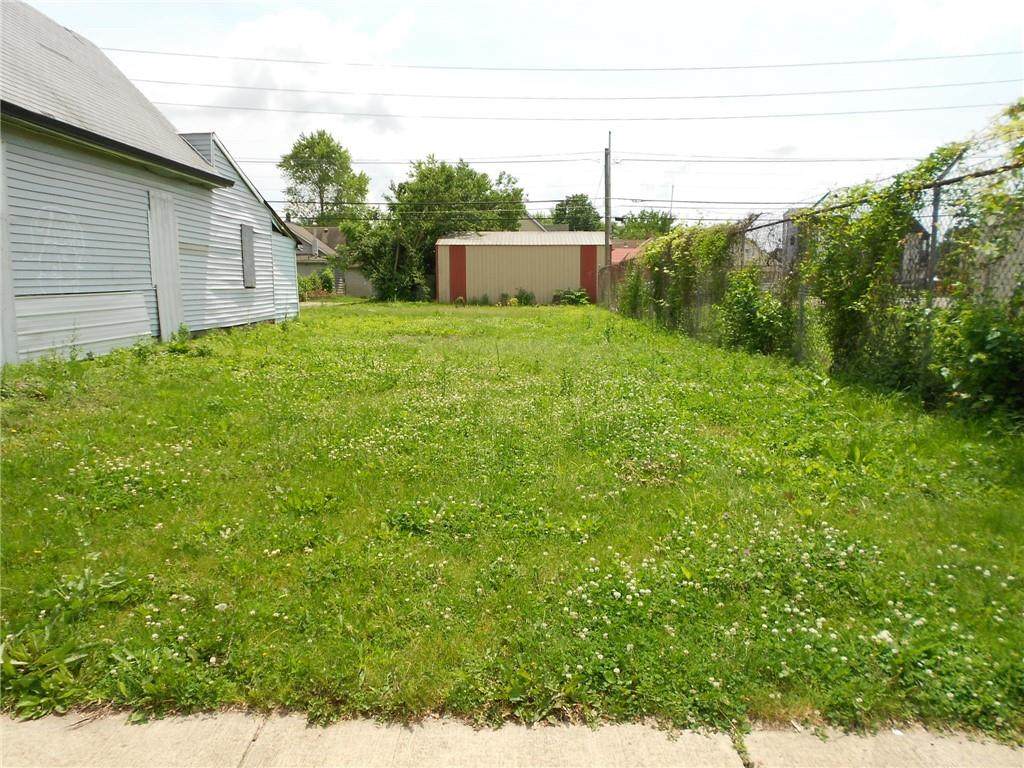 1405 Deloss Street - Photo 1