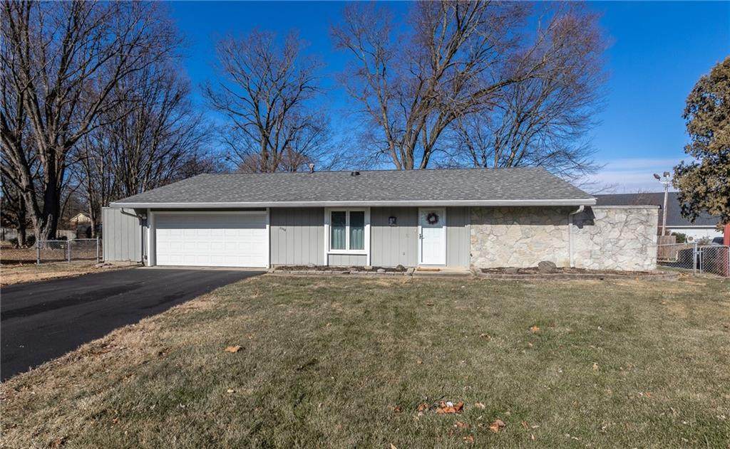 8268 Northbrook Court - Photo 1
