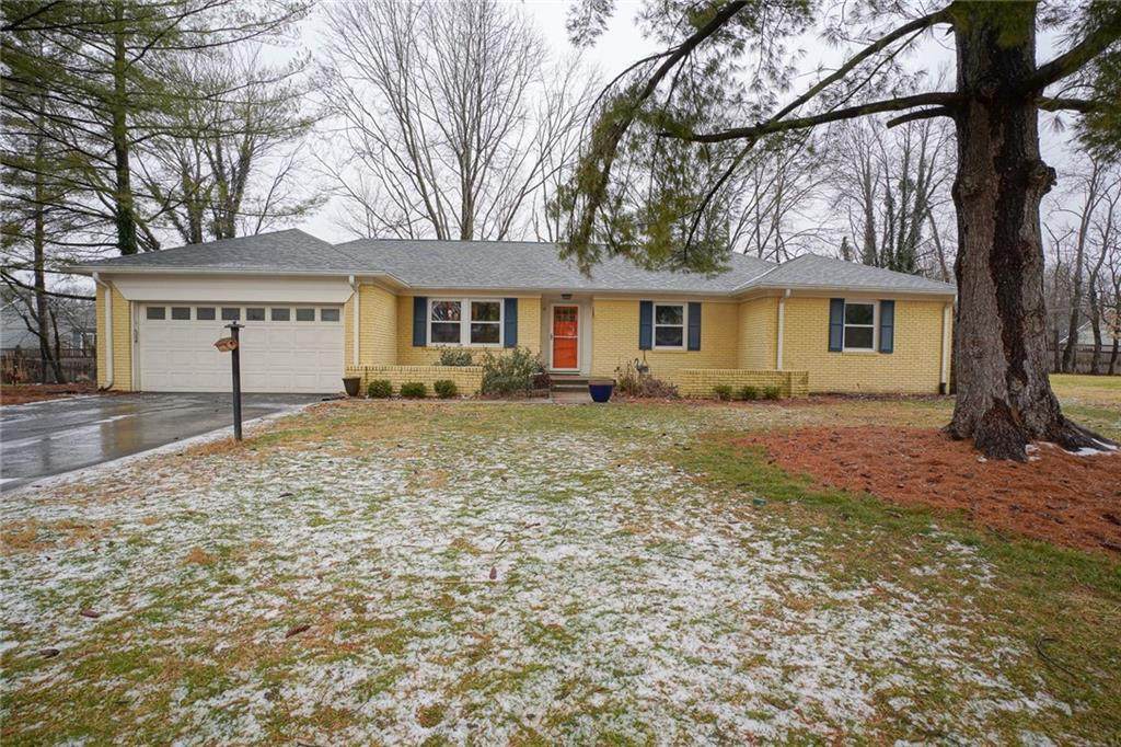 4550 Oakwood Drive - Photo 1