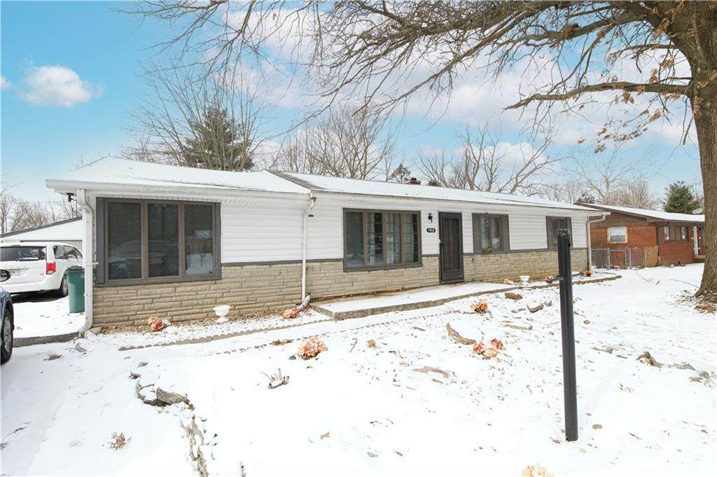 1950 Hartford Avenue - Photo 1