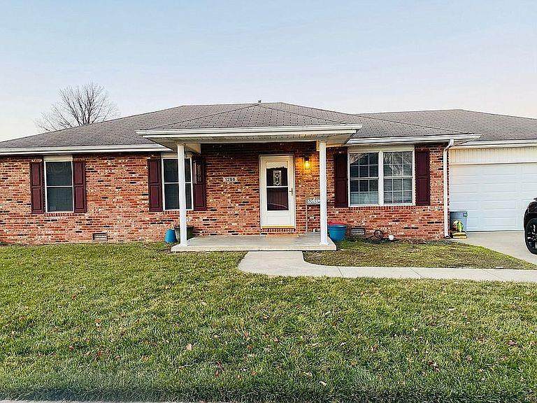 1296 Pin Oak Circle - Photo 1