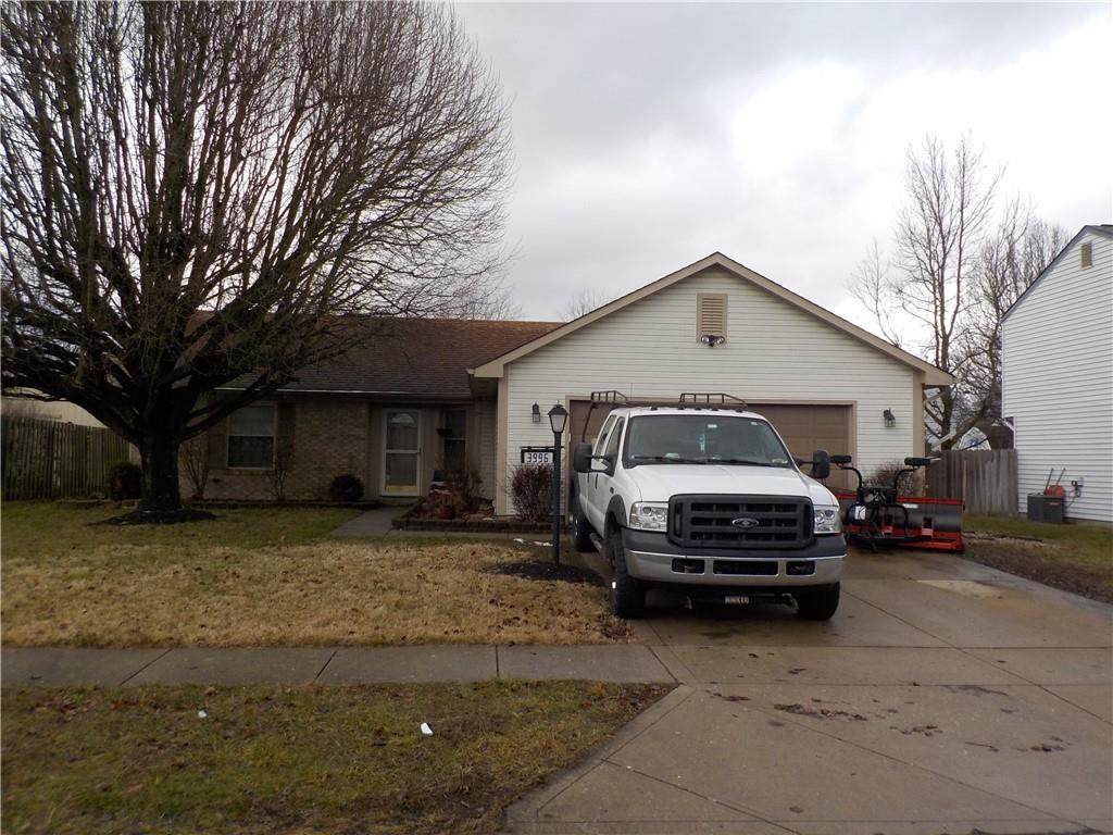 3996 Leslie Court - Photo 1