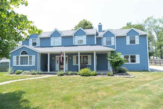 4913 Montego Way - Photo 1