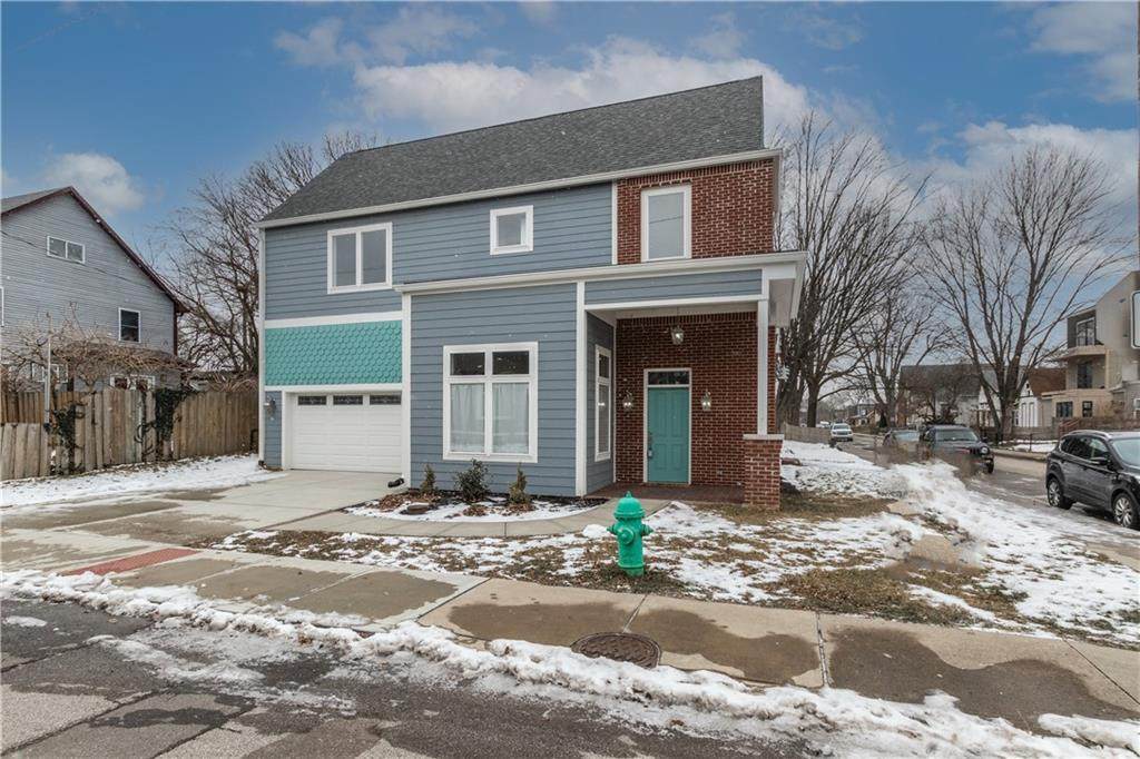 1337 Hoyt Avenue - Photo 1