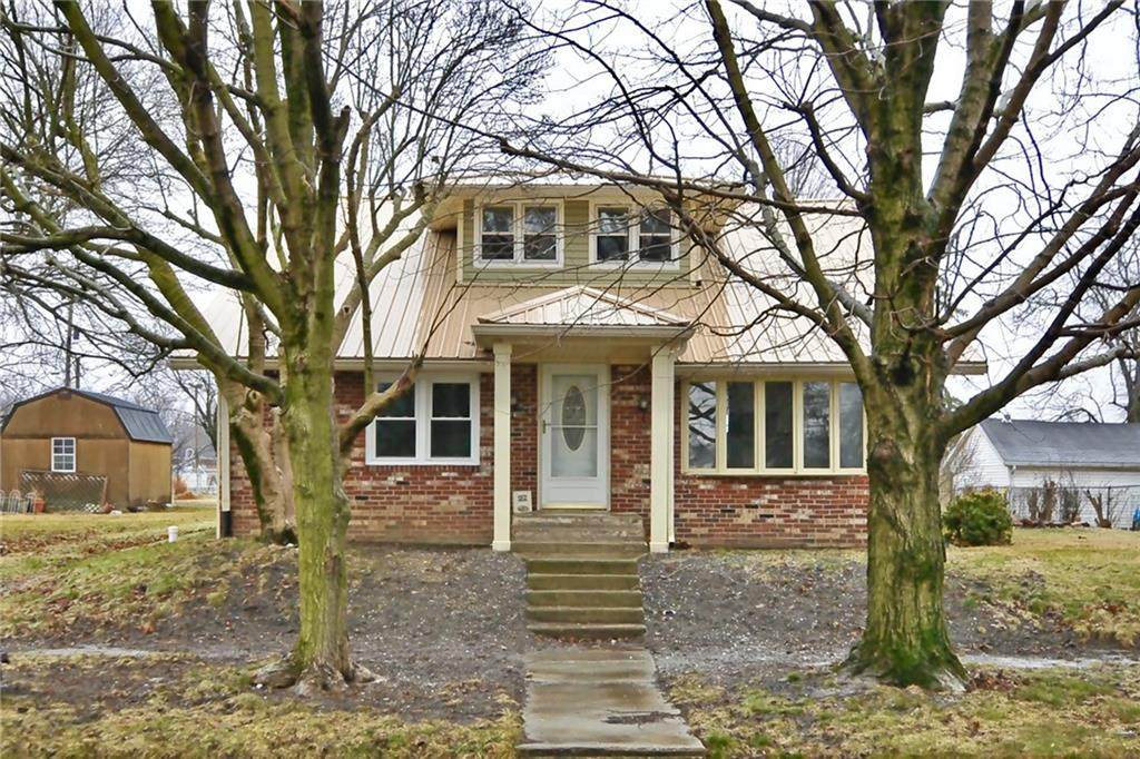 809 16th Street - Photo 1