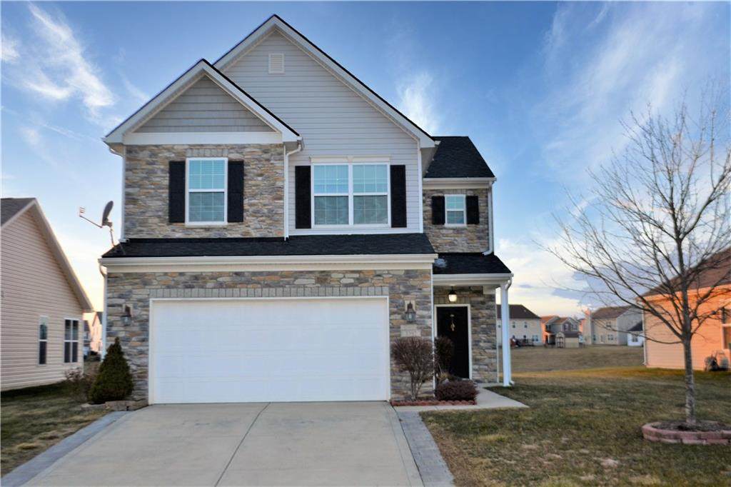 3392 Roundlake Lane - Photo 1