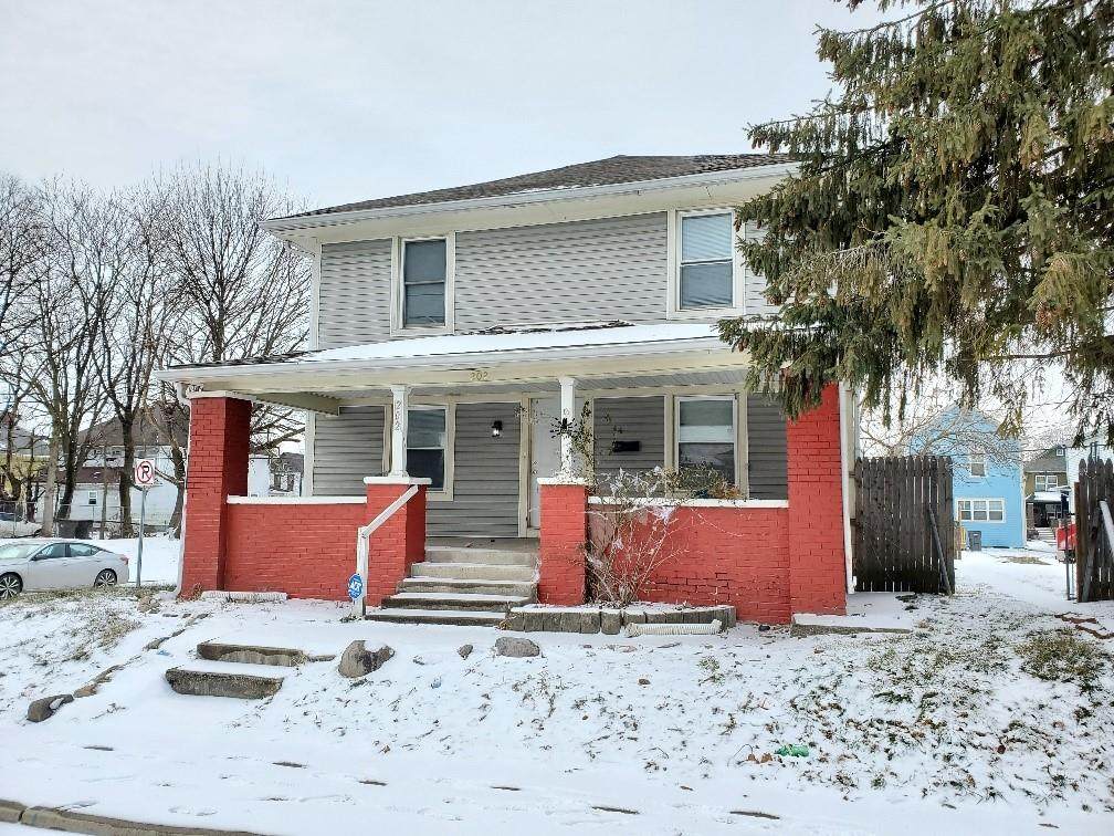 202 Parkview Avenue - Photo 1