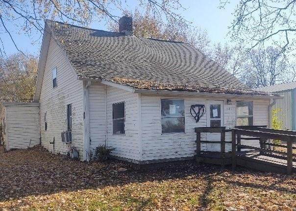 701 Vandalia Street - Photo 1