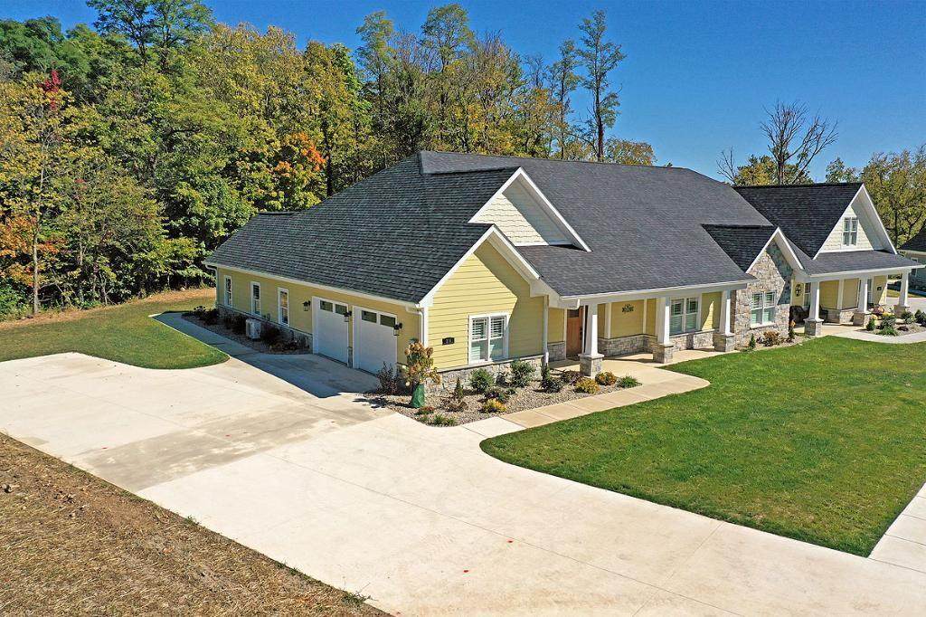 319 Blue River Drive - Photo 1