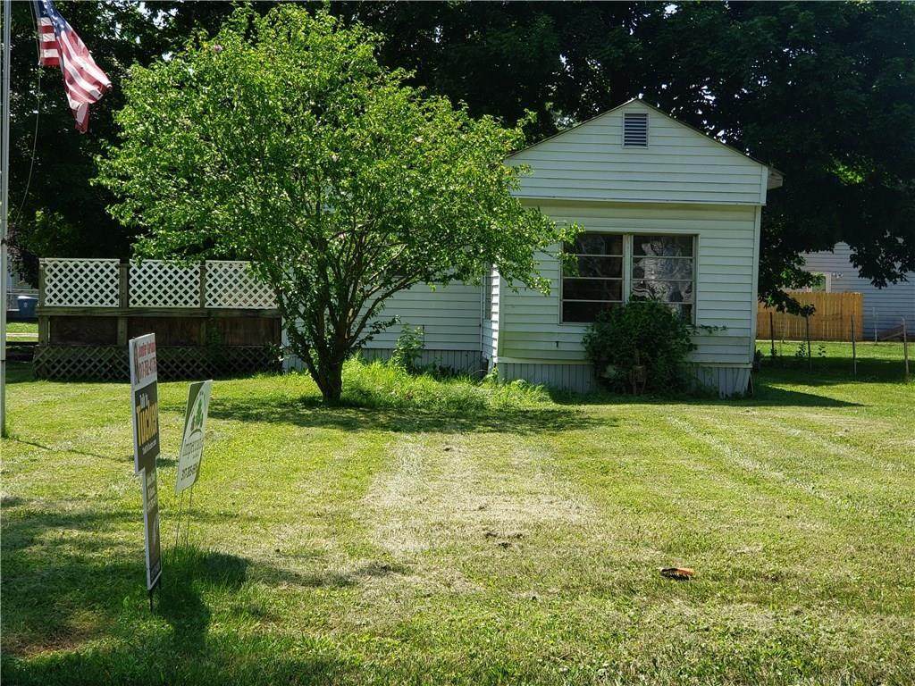 740 Peru Street - Photo 1
