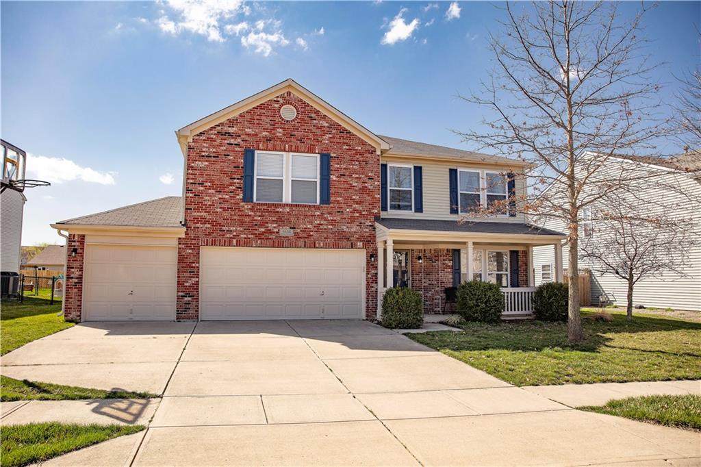 5634 Skipping Stone Drive - Photo 1