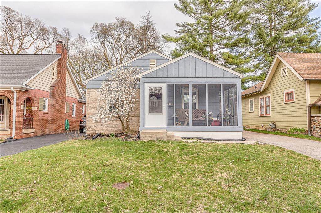 6163 Norwaldo Avenue - Photo 1