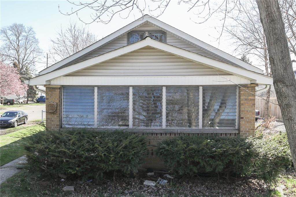 1231 Bancroft Street - Photo 1