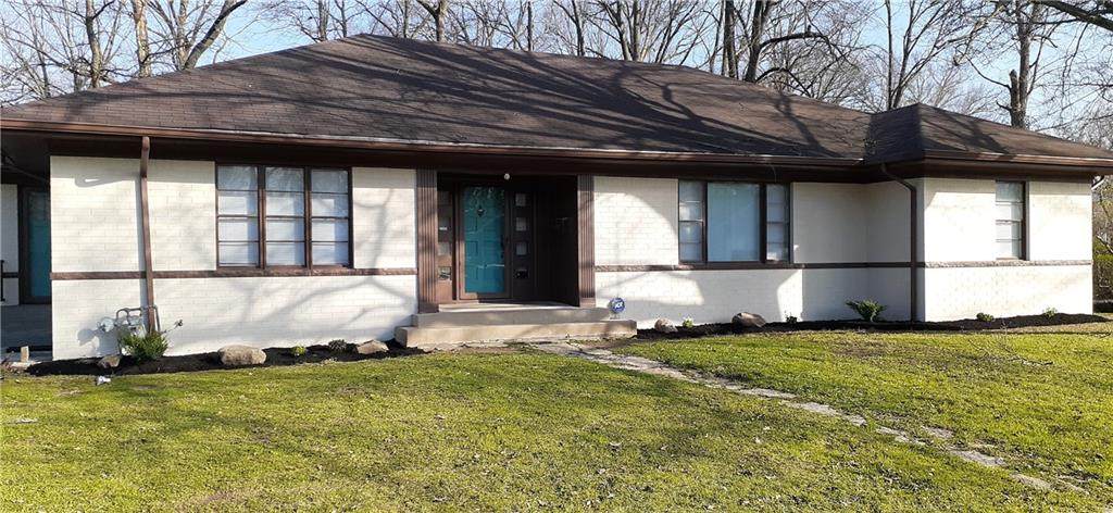 3737 Gladstone Avenue - Photo 1